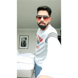 Yash Solanki profile picture