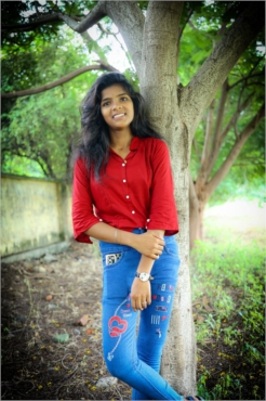 Riya Gujrathi profile picture