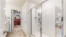 Mia room photo